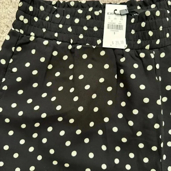 Express Women Super High Waisted Polka Dot Pull-On Shorts Size Small - Picture 2 of 6